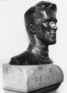 Bust of T E Lawrence
